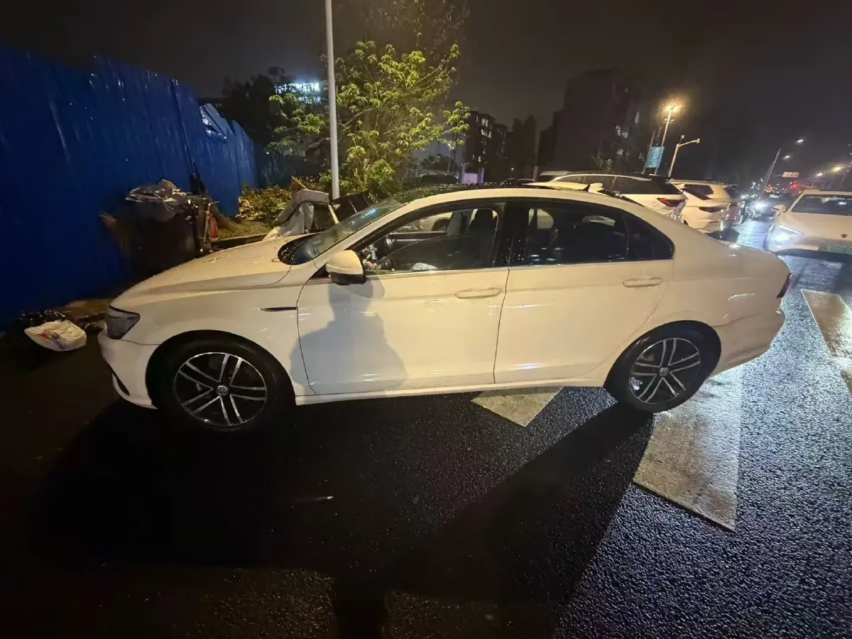 2021 Volkswagen Lamando 1.4T 150HP L4 7DCT,autocango,china used car exporter,china ev exporter,chinese used car exporter,chinese used ev exporter