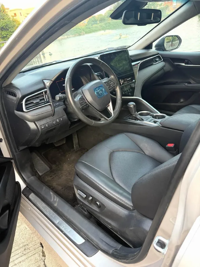 2021 Toyota Camry 2.5L 209HP L4 8AT,autocango,china used car exporter,china ev exporter,chinese used car exporter,chinese used ev exporter