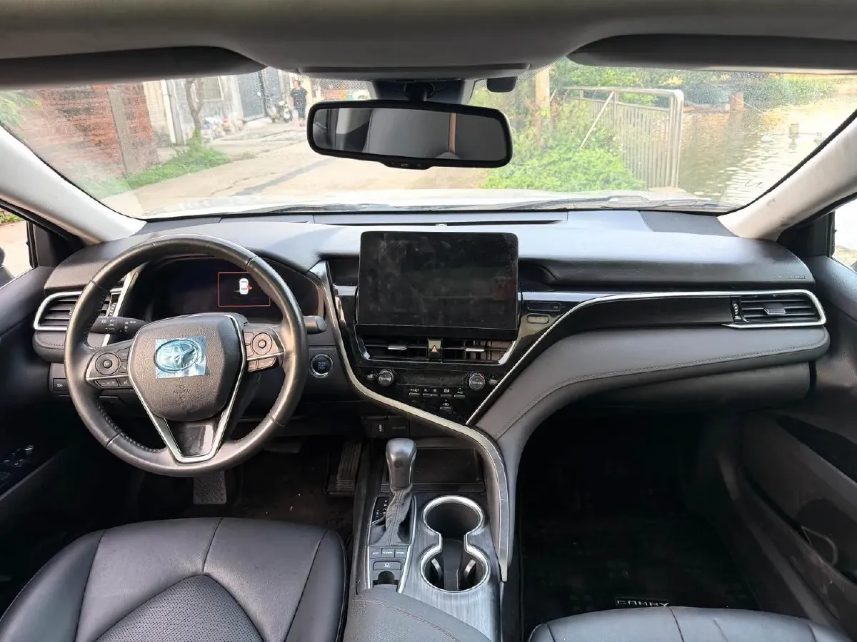 2021 Toyota Camry 2.5L 209HP L4 8AT,autocango,china used car exporter,china ev exporter,chinese used car exporter,chinese used ev exporter