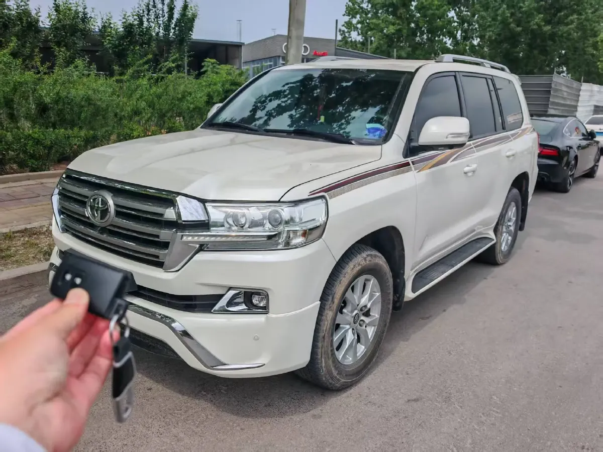 2019 Chevrolet Trax 1.0T 125HP L3 6AT,autocango,china used car exporter,china ev exporter,chinese used car exporter,chinese used ev exporter