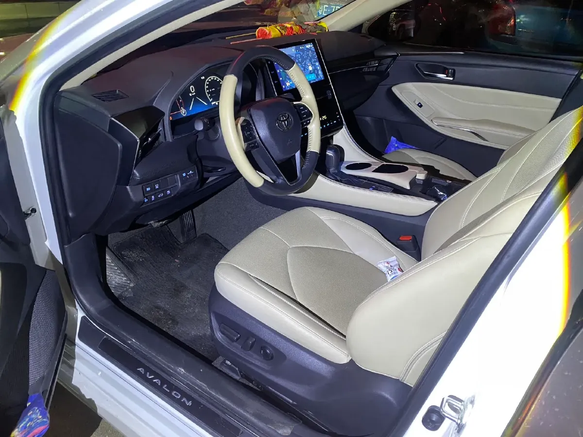 2022 Toyota Avalon 2.0L 178HP L4 CVT,autocango,china used car exporter,china ev exporter,chinese used car exporter,chinese used ev exporter
