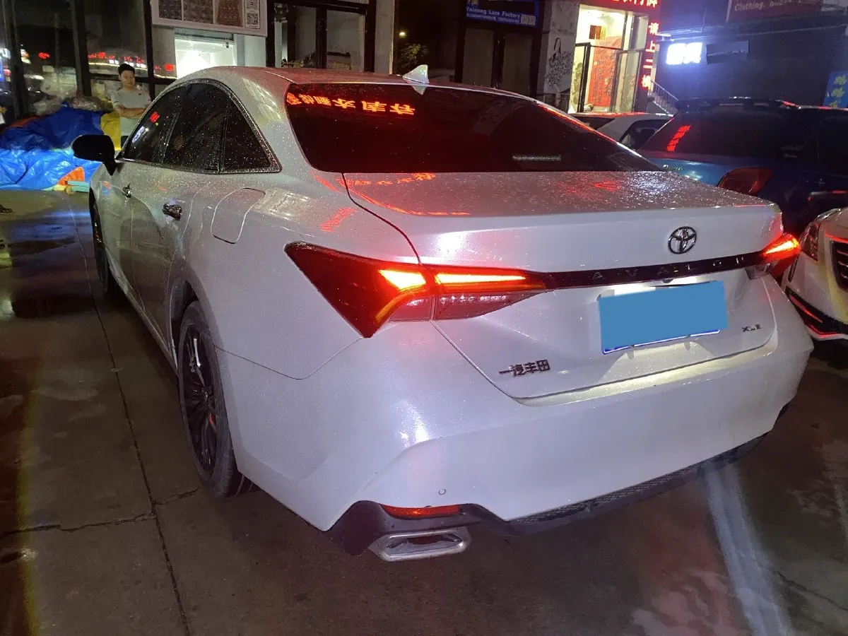 2022 Toyota Avalon 2.0L 178HP L4 CVT,autocango,china used car exporter,china ev exporter,chinese used car exporter,chinese used ev exporter