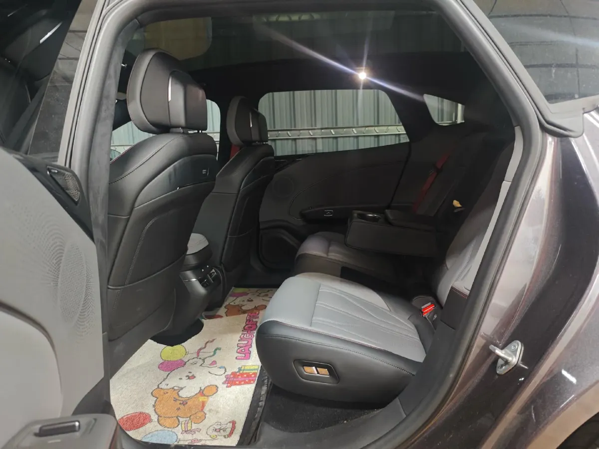 2025 Zeekr 007GT BEV 75KWH,autocango,china used car exporter,china ev exporter,chinese used car exporter,chinese used ev exporter