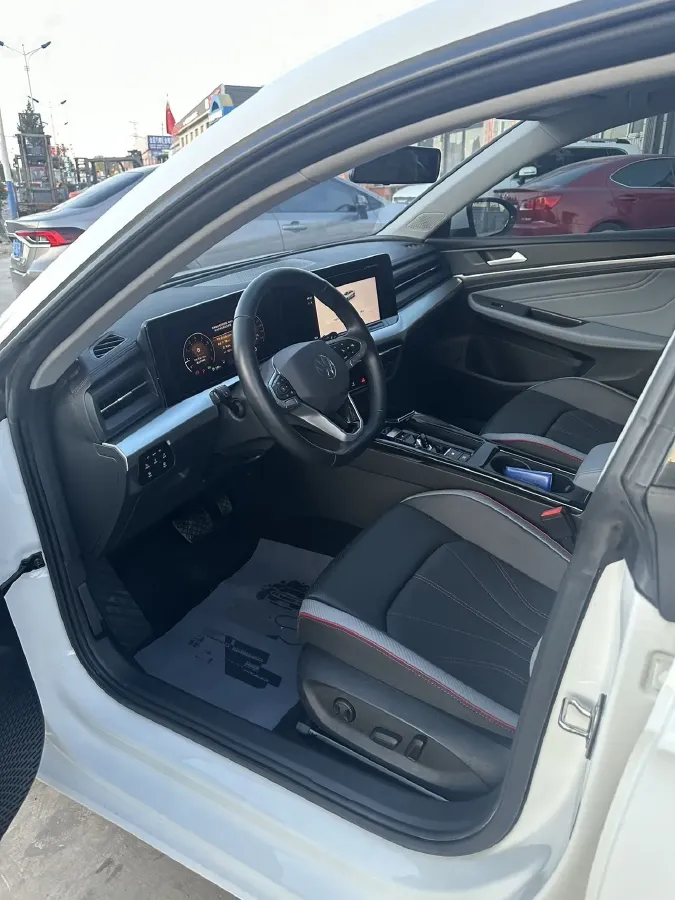 2022 Volkswagen Lavida 1.4T 150HP L4 7DCT,autocango,china used car exporter,china ev exporter,chinese used car exporter,chinese used ev exporter