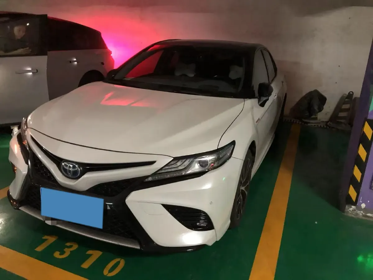 2019 Toyota Camry 2.5L 178HP L4 E-CVT Hybrid,autocango,china used car exporter,china ev exporter,chinese used car exporter,chinese used ev exporter