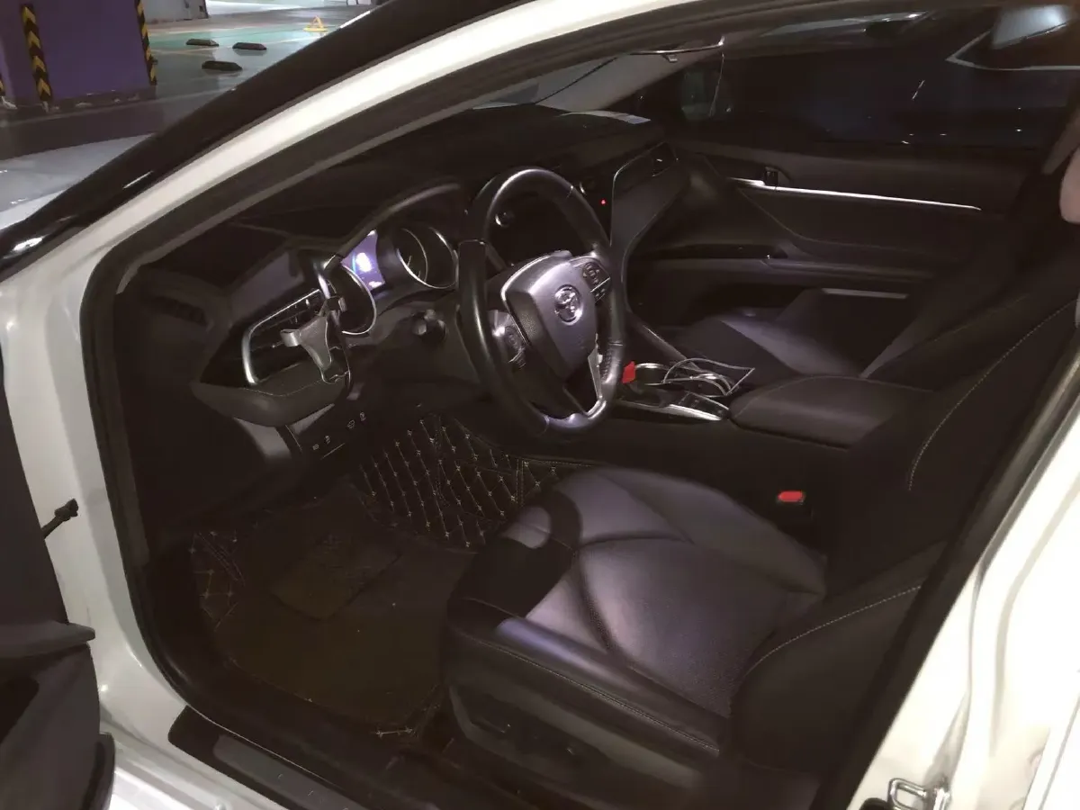 2019 Toyota Camry 2.5L 178HP L4 E-CVT Hybrid,autocango,china used car exporter,china ev exporter,chinese used car exporter,chinese used ev exporter