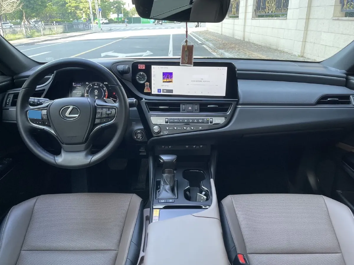 2024 Lexus ES 2.0L 173HP L4 CVT,autocango,china used car exporter,china ev exporter,chinese used car exporter,chinese used ev exporter