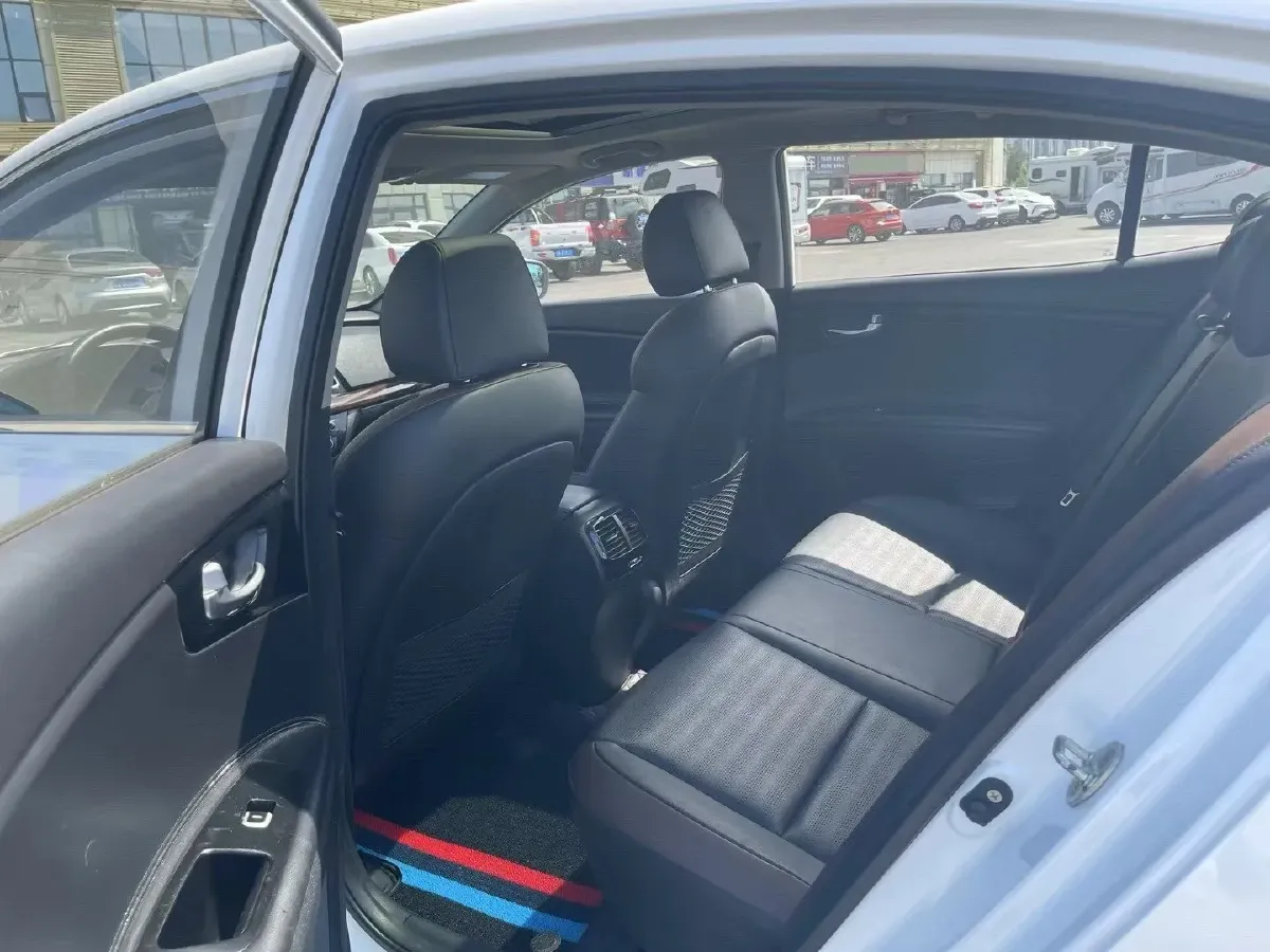 2019 Kia Cachet 1.8L 143HP L4 6AT,autocango,china used car exporter,china ev exporter,chinese used car exporter,chinese used ev exporter