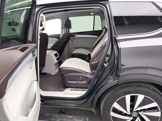 2022 Volkswagen Talagon 2.0T 220HP L4 7DCT,autocango,china used car exporter,china ev exporter,chinese used car exporter,chinese used ev exporter