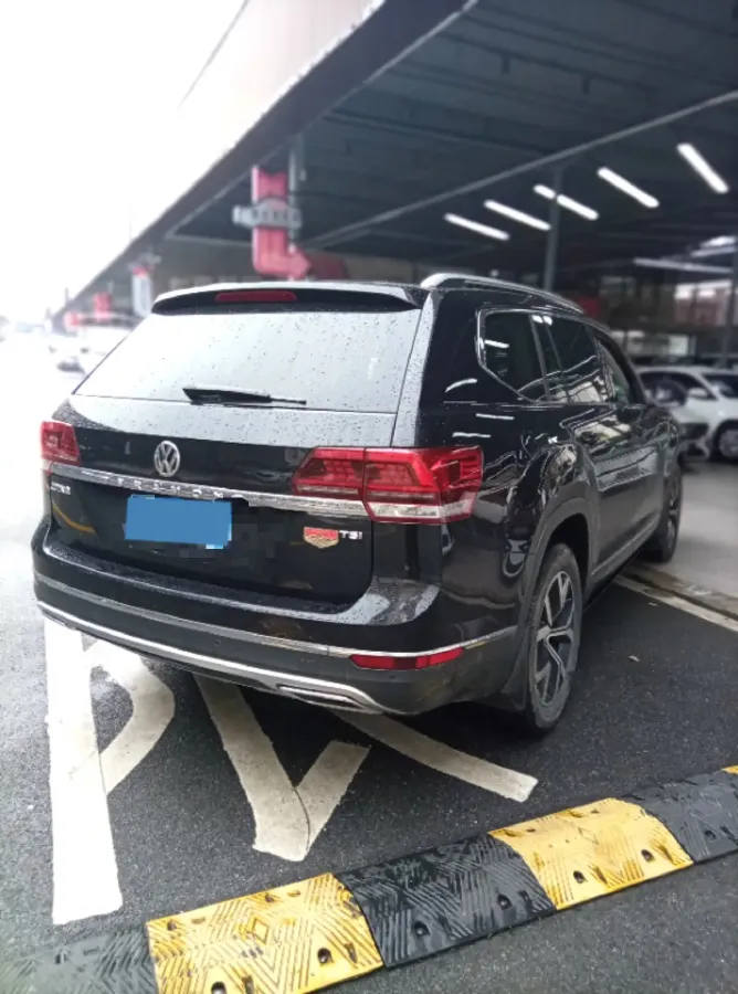 2020 Volkswagen Teramont 2.0T 186HP L4 7DCT,autocango,china used car exporter,china ev exporter,chinese used car exporter,chinese used ev exporter