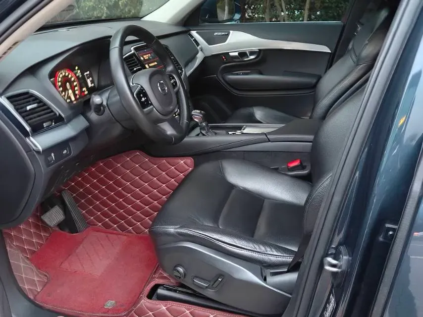 2018 Volvo XC90 2.0T 254HP L4 8AT,autocango,china used car exporter,china ev exporter,chinese used car exporter,chinese used ev exporter