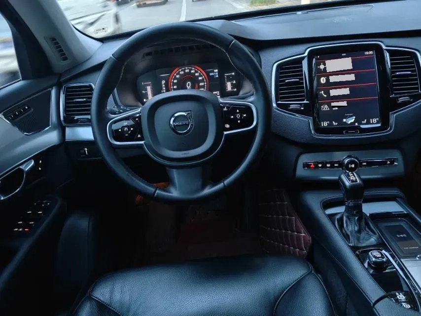 2018 Volvo XC90 2.0T 254HP L4 8AT,autocango,china used car exporter,china ev exporter,chinese used car exporter,chinese used ev exporter