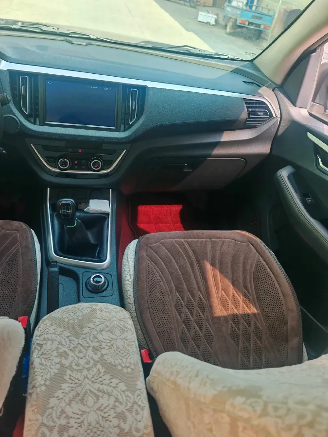 2022 Isuzu RE-MAX Jim 2.8T 120HP L4 5MT,autocango,china used car exporter,china ev exporter,chinese used car exporter,chinese used ev exporter