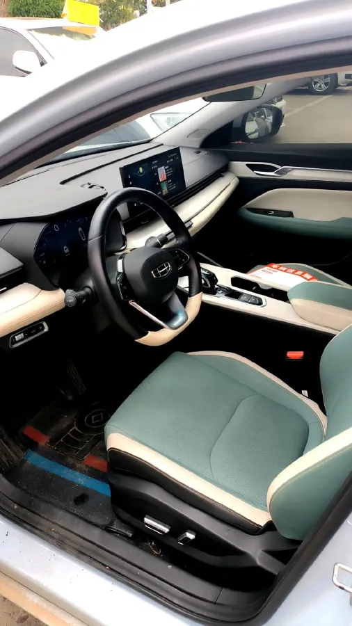 2022 Geely Emgrand L HiP 1.5T 181HP L4 3DHT PHEV 15.5KWH,autocango,china used car exporter,china ev exporter,chinese used car exporter,chinese used ev exporter