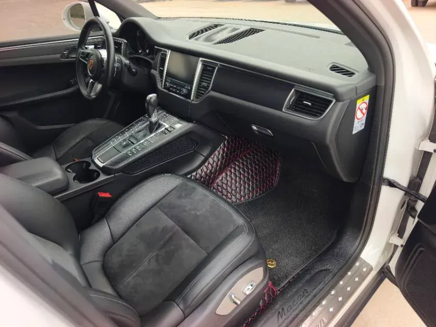 2017 YuTong T7 6.0L 316HP V8 6AT,autocango,china used car exporter,china ev exporter,chinese used car exporter,chinese used ev exporter