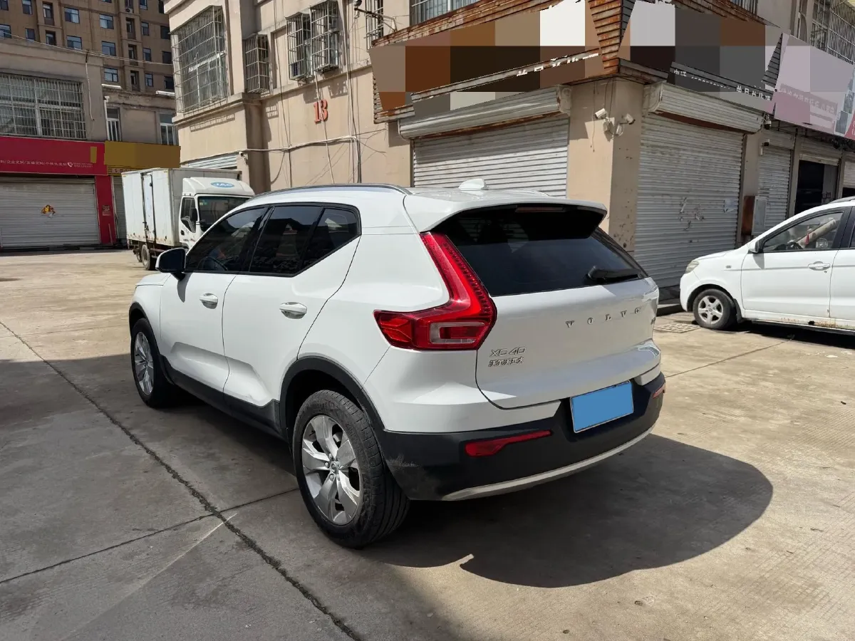 2021 Volvo XC40 2.0T 190HP L4 8AT,autocango,china used car exporter,china ev exporter,chinese used car exporter,chinese used ev exporter