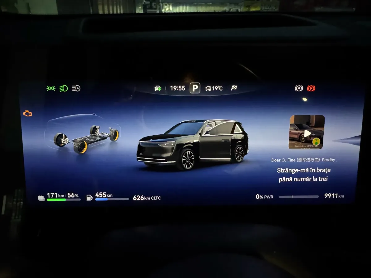 2025 AITO AITO M8 REEV 160HP REEV 53.4KWH,autocango,china used car exporter,china ev exporter,chinese used car exporter,chinese used ev exporter