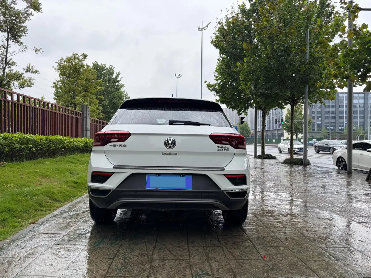 2020 Volkswagen T-Roc 1.4T 131HP L4 7DCT,autocango,china used car exporter,china ev exporter,chinese used car exporter,chinese used ev exporter