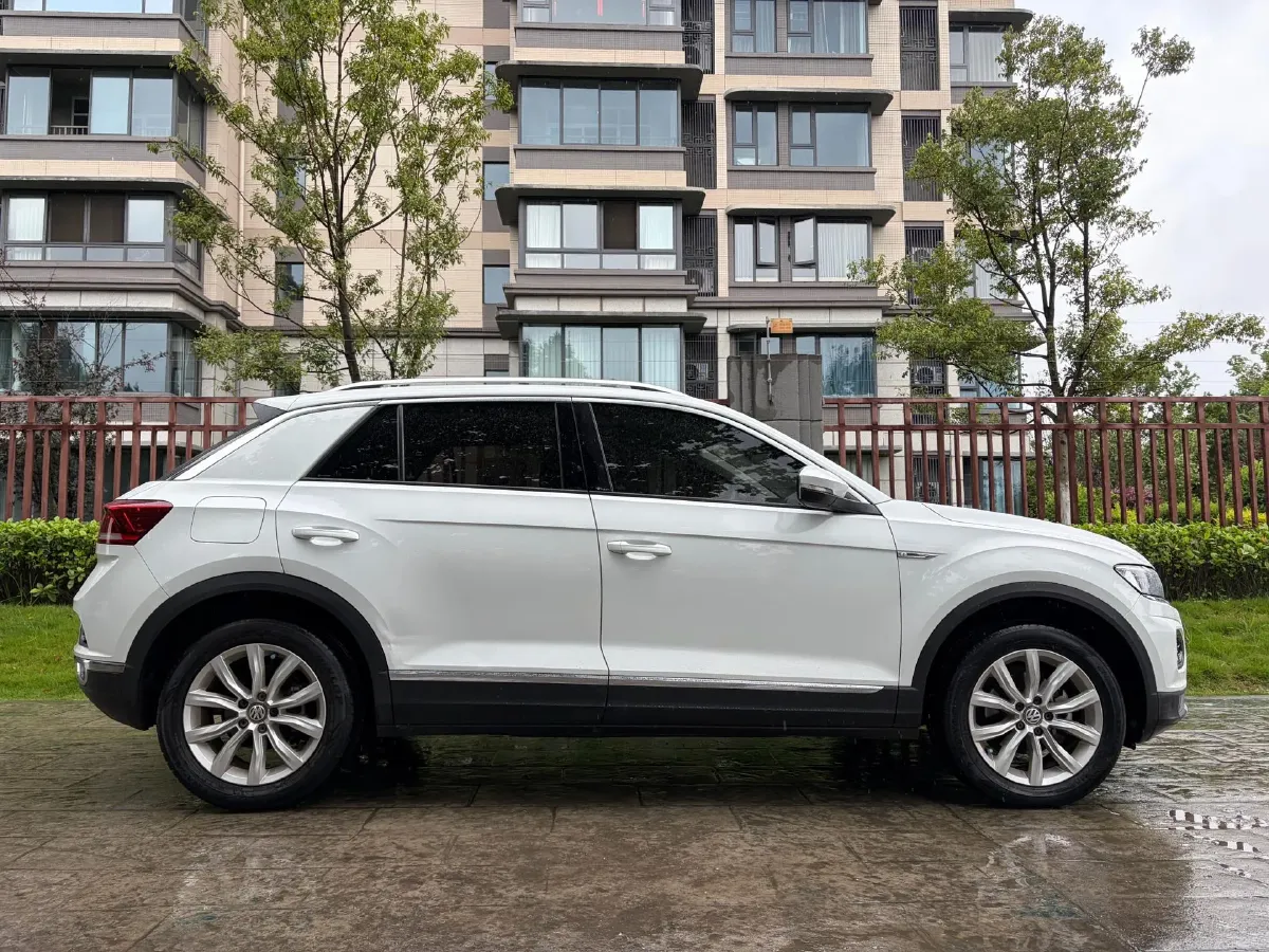 2020 Volkswagen T-Roc 1.4T 131HP L4 7DCT,autocango,china used car exporter,china ev exporter,chinese used car exporter,chinese used ev exporter