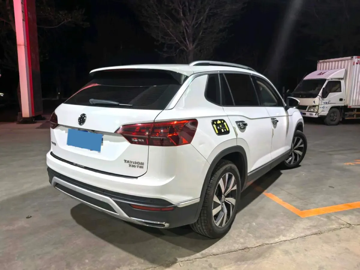2019 Jeep Cherokee 2.0T 234HP L4 9AT,autocango,china used car exporter,china ev exporter,chinese used car exporter,chinese used ev exporter