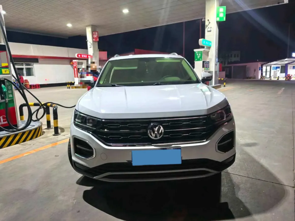 2019 Jeep Cherokee 2.0T 234HP L4 9AT,autocango,china used car exporter,china ev exporter,chinese used car exporter,chinese used ev exporter