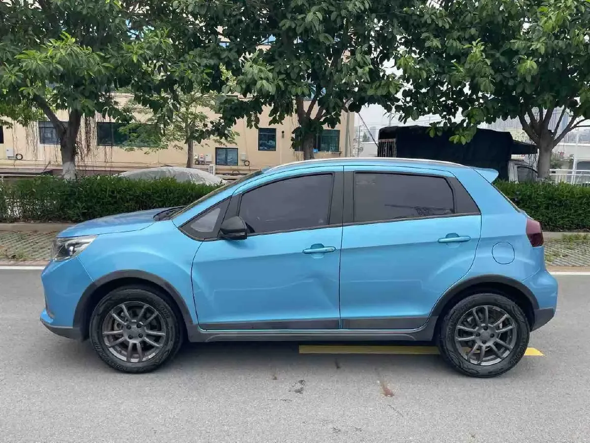 2021 Geely Vision X3 1.5L 109HP L4 CVT,autocango,china used car exporter,china ev exporter,chinese used car exporter,chinese used ev exporter