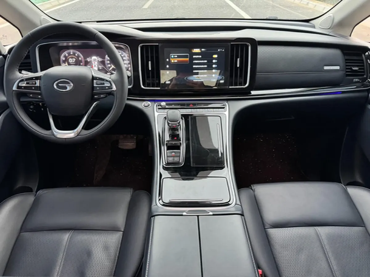 2021 GAC Trumpchi M8 2.0T 252HP L4 8AT,autocango,china used car exporter,china ev exporter,chinese used car exporter,chinese used ev exporter