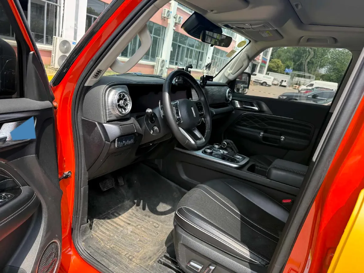 2021 Tank 300 2.0T 227HP L4 8AT,autocango,china used car exporter,china ev exporter,chinese used car exporter,chinese used ev exporter