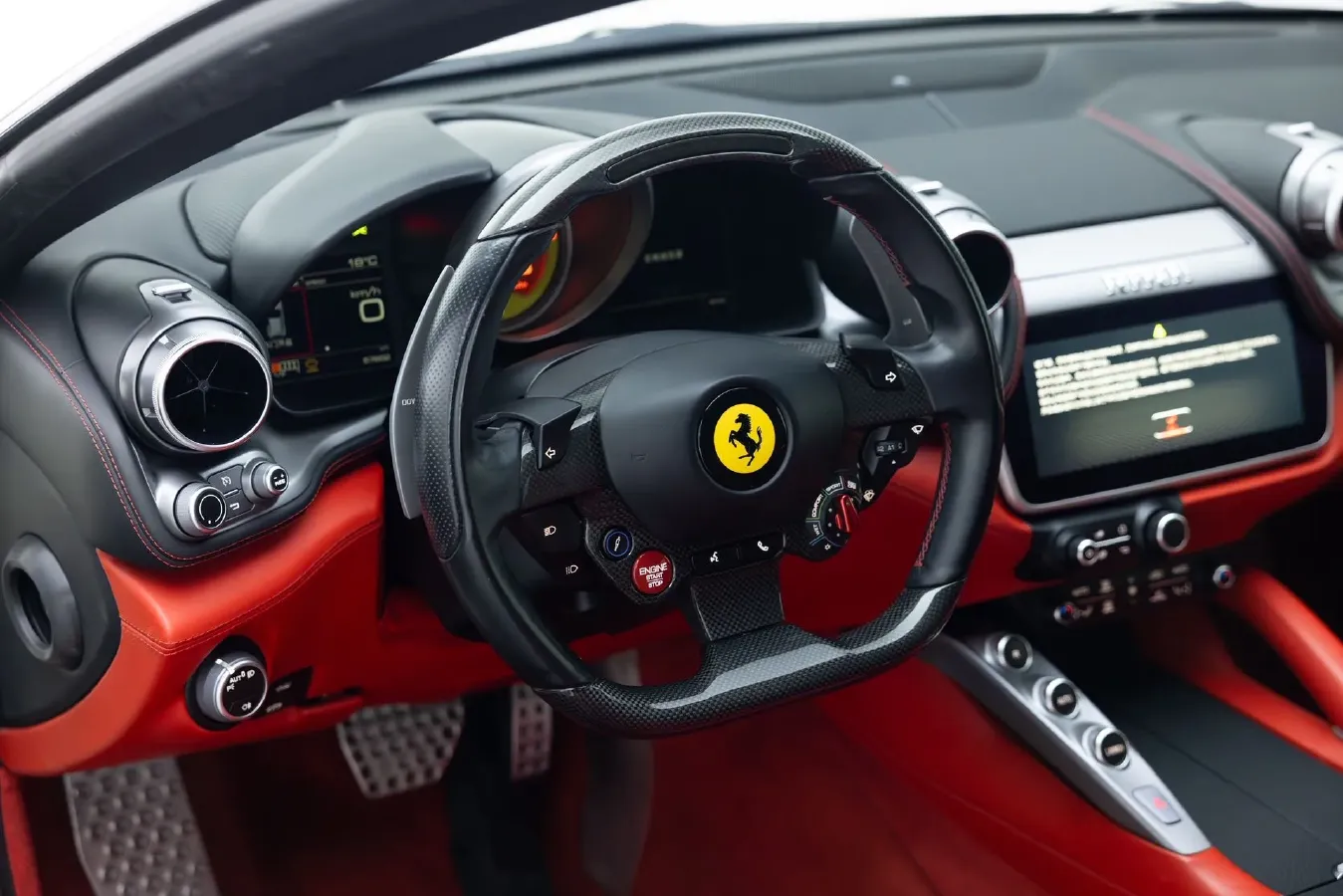 2017 Ferrari GTC4 Lusso 3.9T 609HP V8 7DCT,autocango,china used car exporter,china ev exporter,chinese used car exporter,chinese used ev exporter