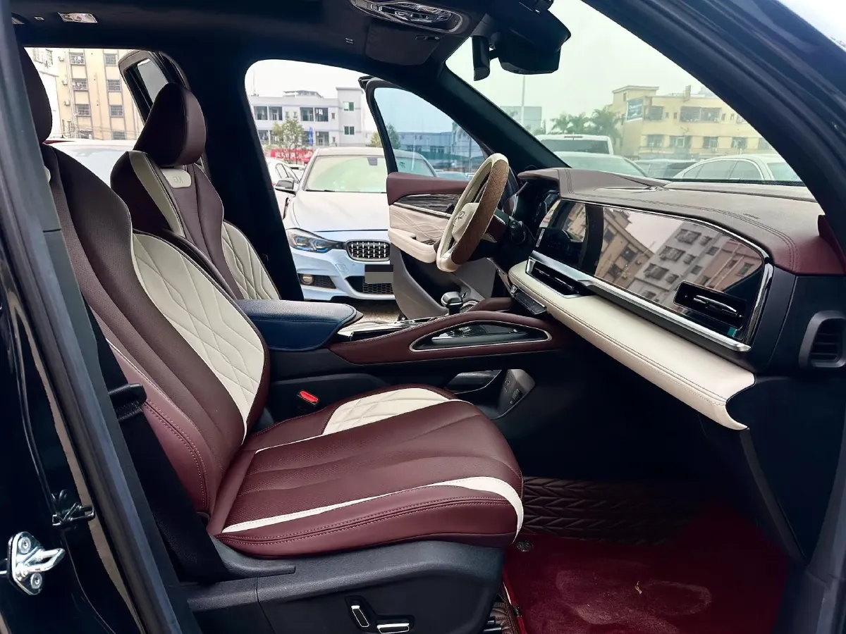 2021 Geely Monjaro 2.0T 218HP L4 7DCT,autocango,china used car exporter,china ev exporter,chinese used car exporter,chinese used ev exporter