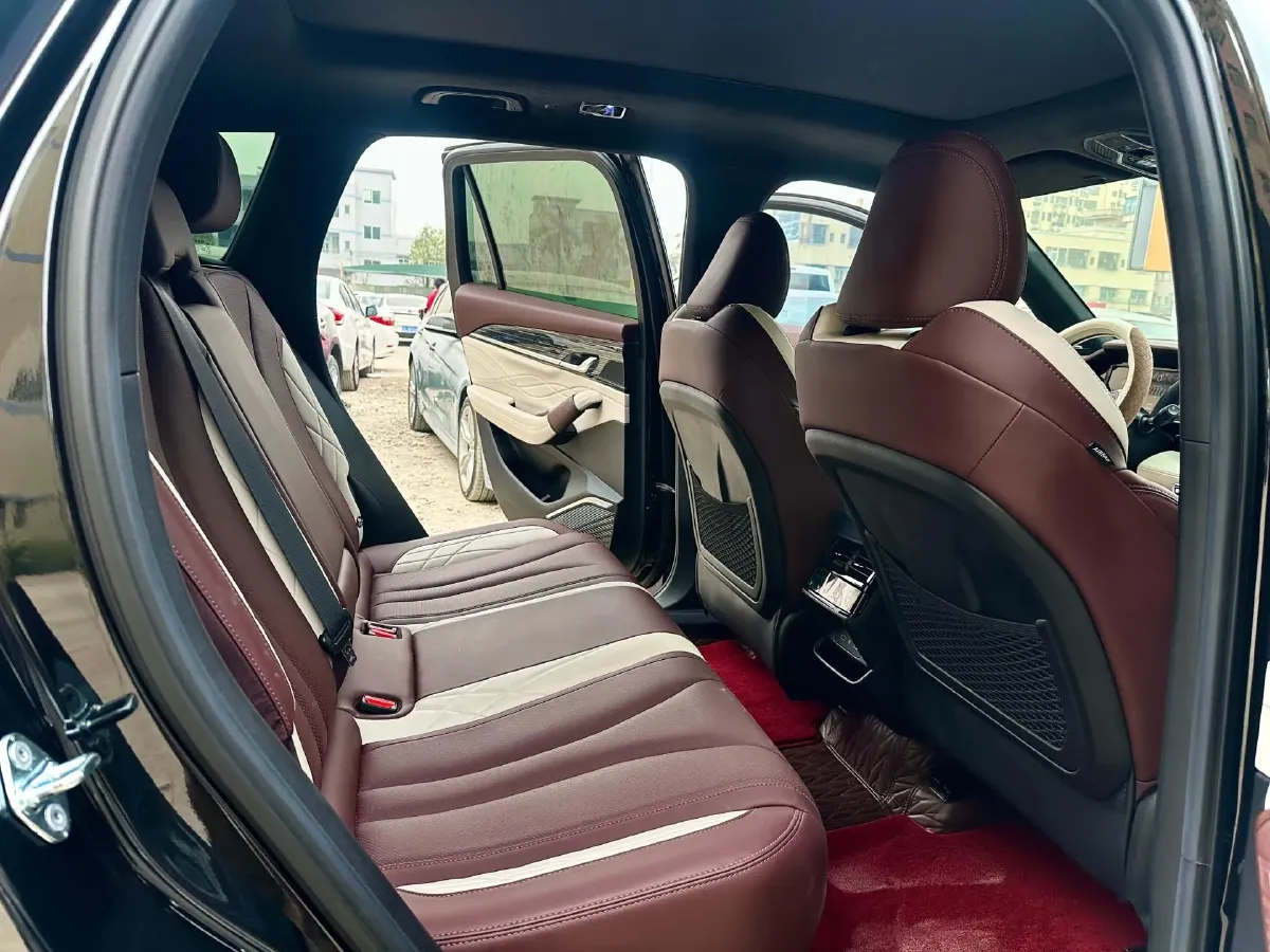 2021 Geely Monjaro 2.0T 218HP L4 7DCT,autocango,china used car exporter,china ev exporter,chinese used car exporter,chinese used ev exporter