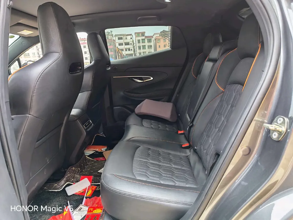 2022 ChangAn UNI-T 1.5T 188HP L4 7DCT,autocango,china used car exporter,china ev exporter,chinese used car exporter,chinese used ev exporter