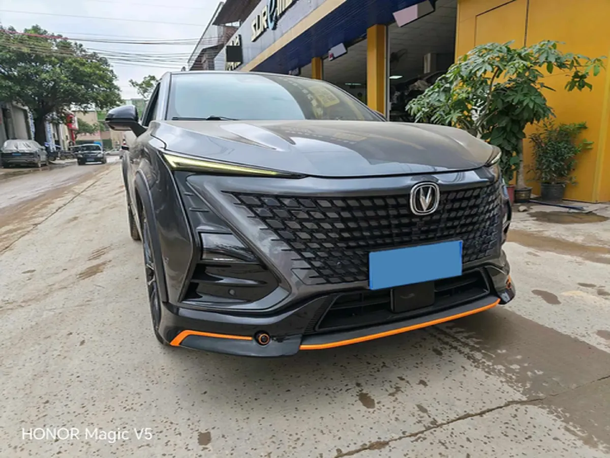 2022 ChangAn UNI-T 1.5T 188HP L4 7DCT,autocango,china used car exporter,china ev exporter,chinese used car exporter,chinese used ev exporter