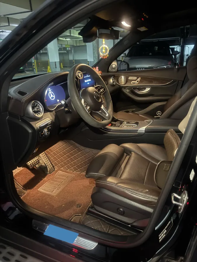 2020 Mercedes-Benz GLC Class 2.0T 258HP L4 9AT,autocango,china used car exporter,china ev exporter,chinese used car exporter,chinese used ev exporter