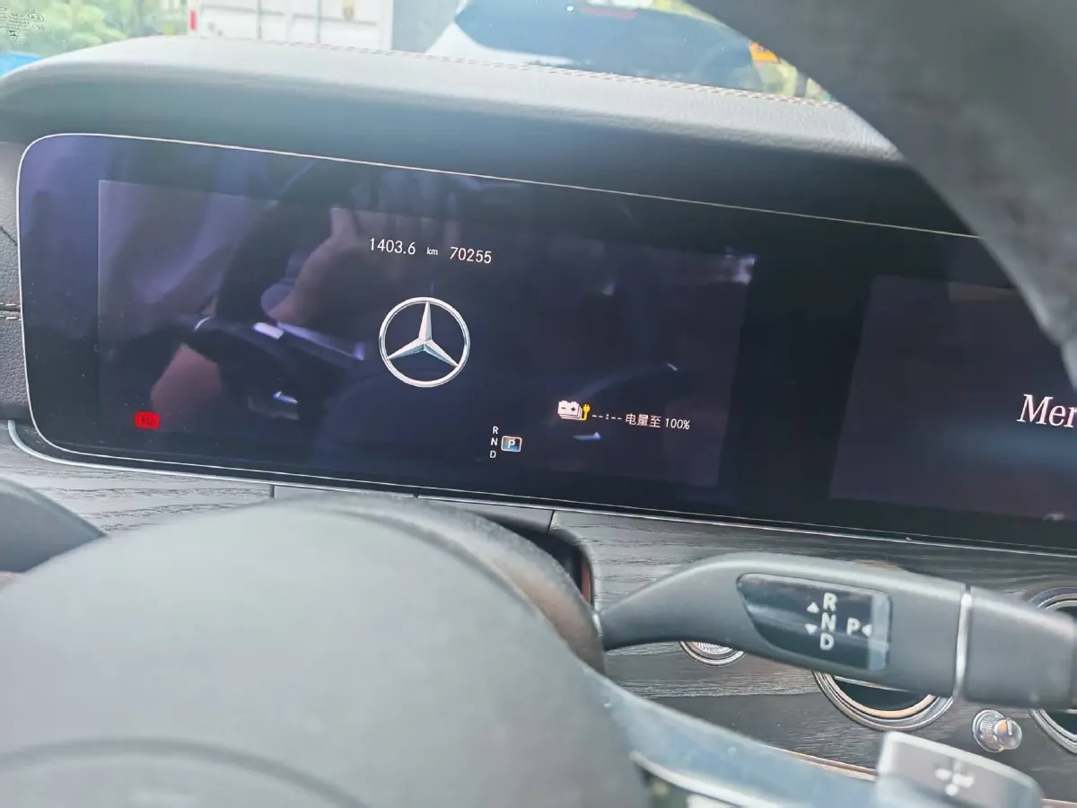 2022 Mercedes-Benz E Class 2.0T 211HP L4 9AT PHEV 25.4KWH,autocango,china used car exporter,china ev exporter,chinese used car exporter,chinese used ev exporter