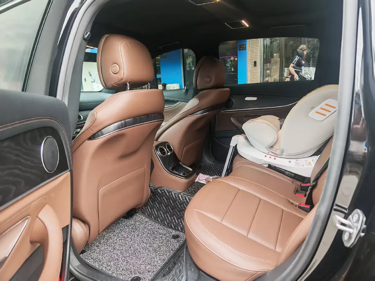 2022 Mercedes-Benz E Class 2.0T 211HP L4 9AT PHEV 25.4KWH,autocango,china used car exporter,china ev exporter,chinese used car exporter,chinese used ev exporter