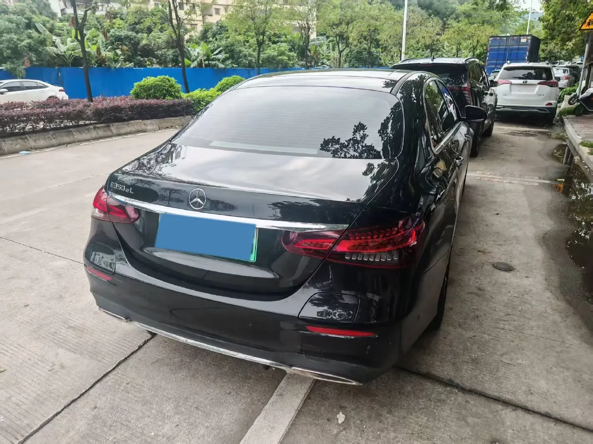 2022 Mercedes-Benz E Class 2.0T 211HP L4 9AT PHEV 25.4KWH,autocango,china used car exporter,china ev exporter,chinese used car exporter,chinese used ev exporter