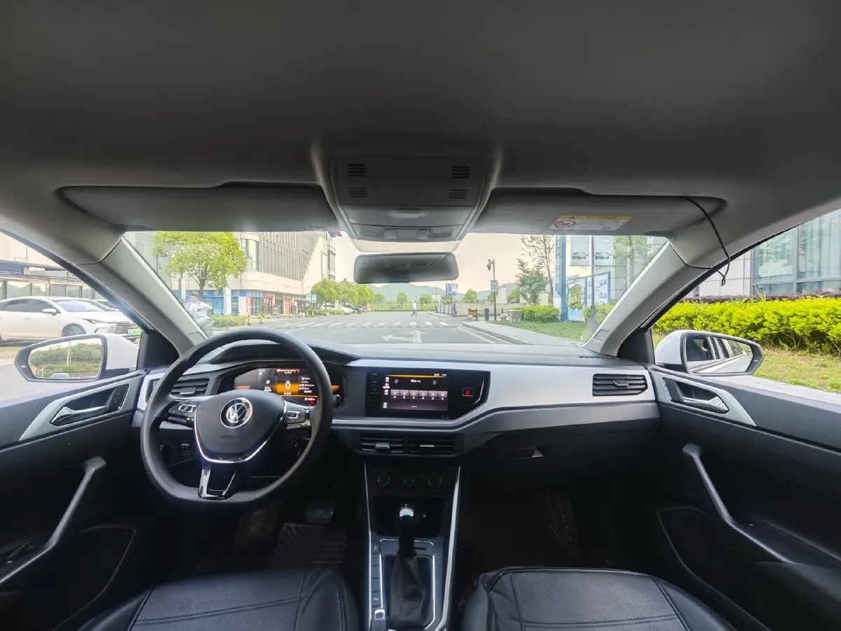 2023 Volkswagen Polo 1.5L 113HP L4 6AT,autocango,china used car exporter,china ev exporter,chinese used car exporter,chinese used ev exporter