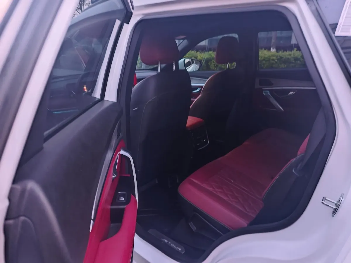 2023 Jetour X70 Plus 1.6T 197HP L4 7DCT,autocango,china used car exporter,china ev exporter,chinese used car exporter,chinese used ev exporter