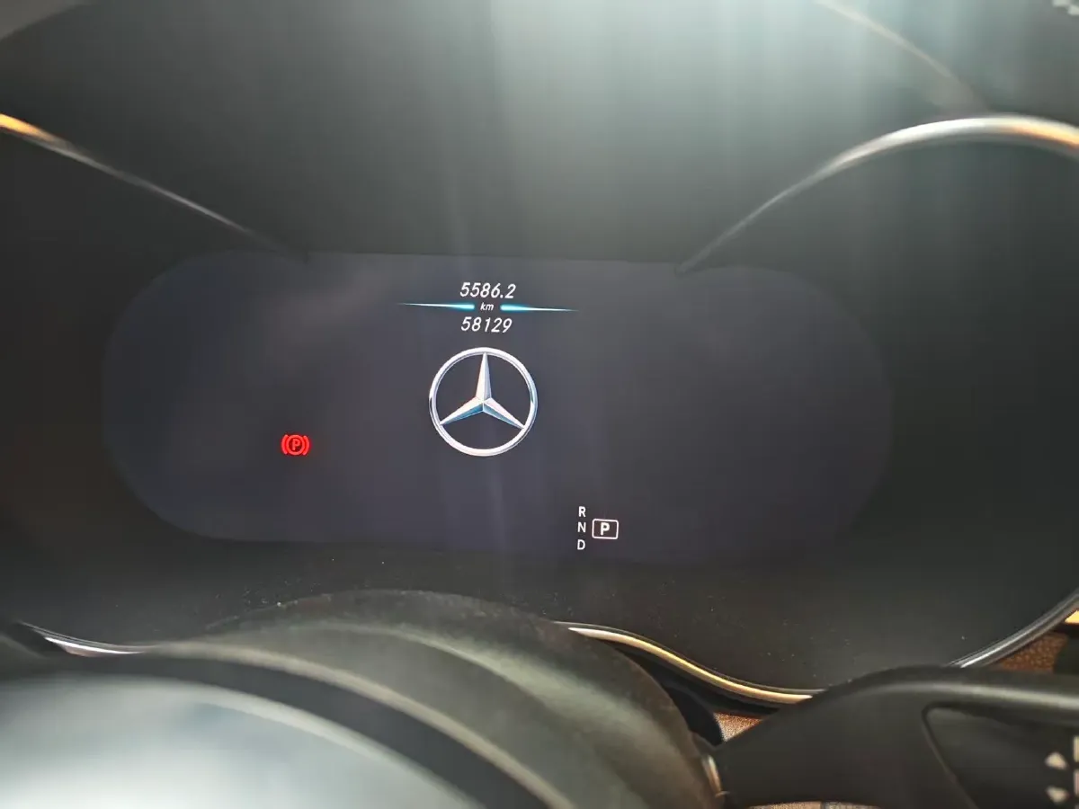 2020 Mercedes-Benz C Class 1.5T 184HP L4 9AT,autocango,china used car exporter,china ev exporter,chinese used car exporter,chinese used ev exporter