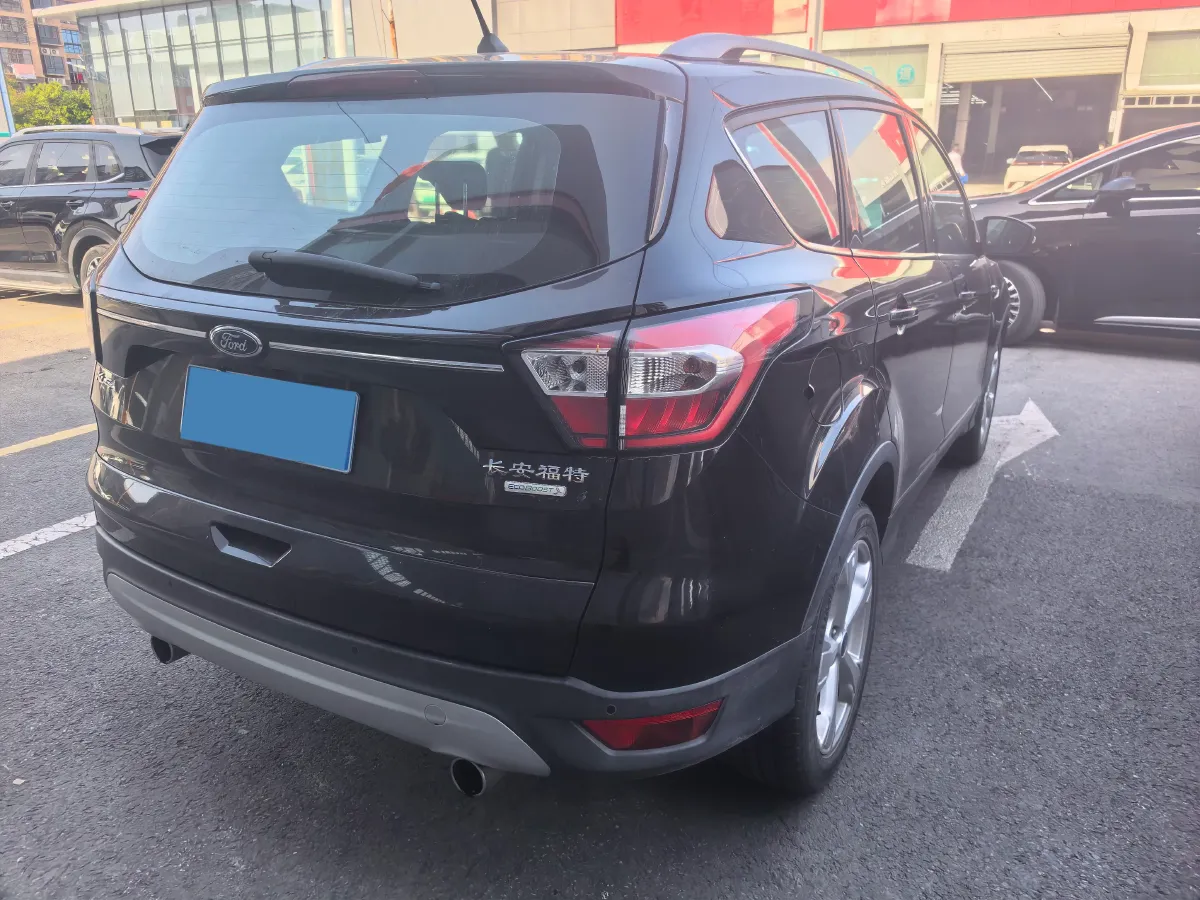 2018 Ford Kuga 1.5T 181HP L4 6AT,autocango,china used car exporter,china ev exporter,chinese used car exporter,chinese used ev exporter