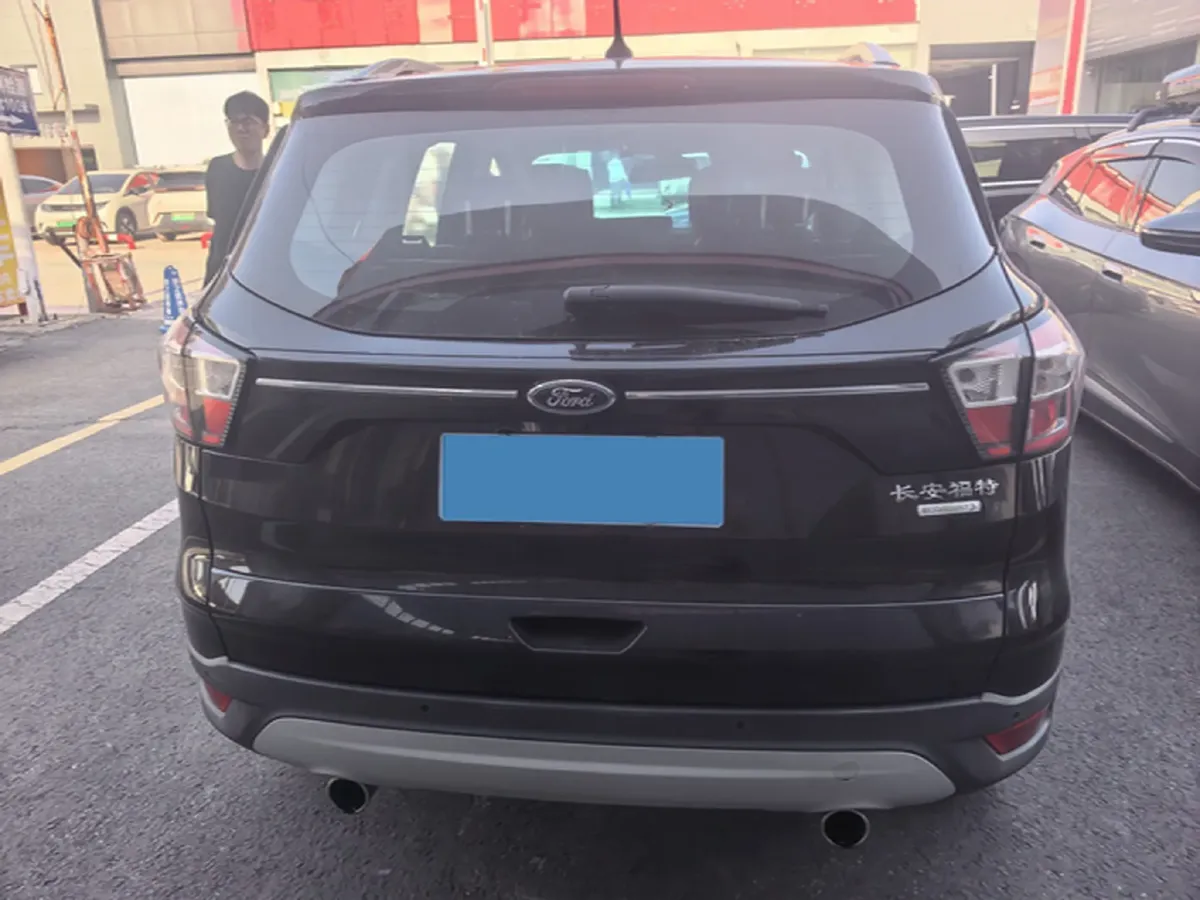 2018 Ford Kuga 1.5T 181HP L4 6AT,autocango,china used car exporter,china ev exporter,chinese used car exporter,chinese used ev exporter