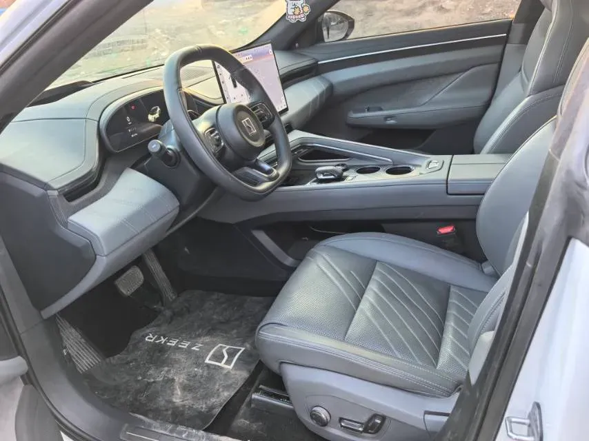 2024 Zeekr 001 BEV 95KWH,autocango,china used car exporter,china ev exporter,chinese used car exporter,chinese used ev exporter