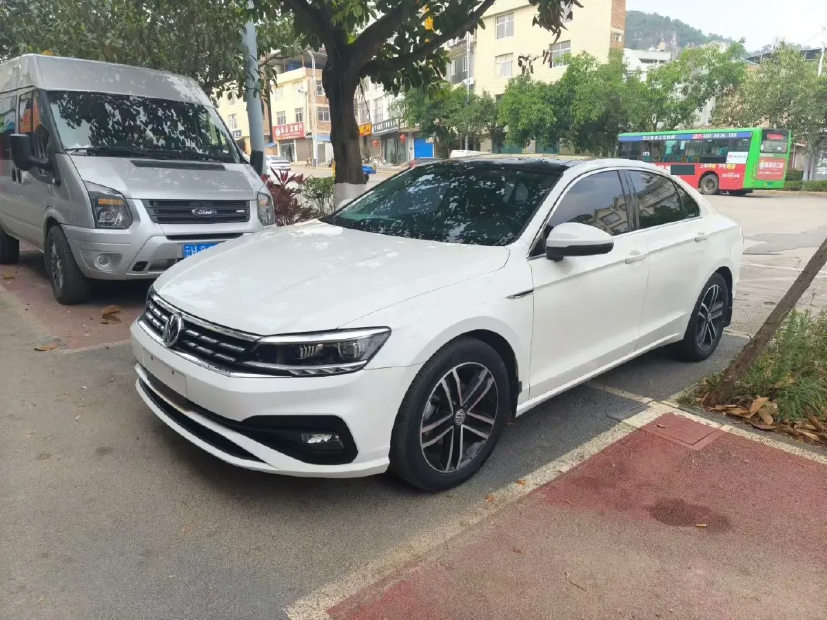 2019 Volkswagen Passat 1.4T 150HP L4 7DCT,autocango,china used car exporter,china ev exporter,chinese used car exporter,chinese used ev exporter