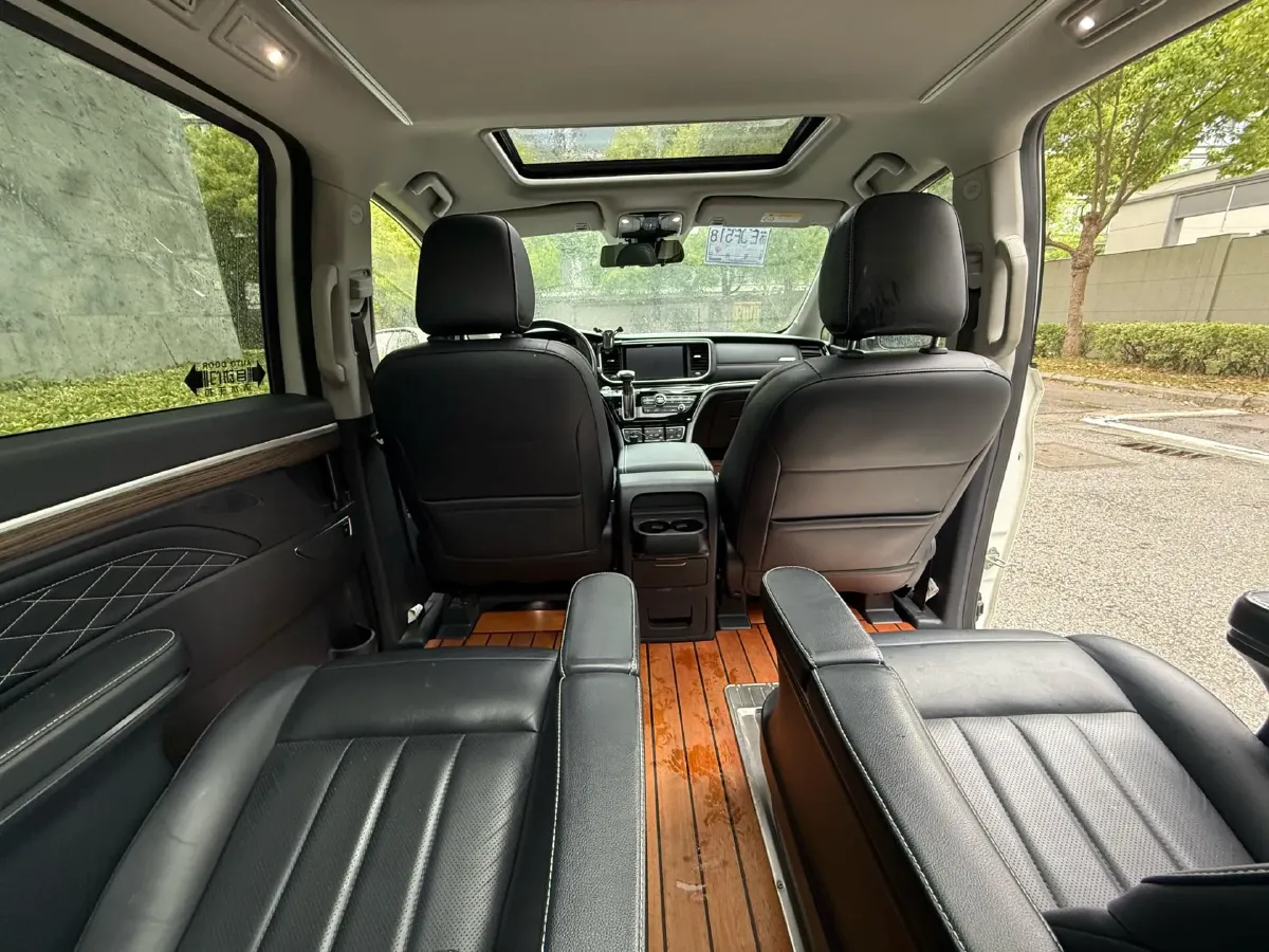 2020 GAC Trumpchi M8 2.0T 252HP L4 8AT,autocango,china used car exporter,china ev exporter,chinese used car exporter,chinese used ev exporter