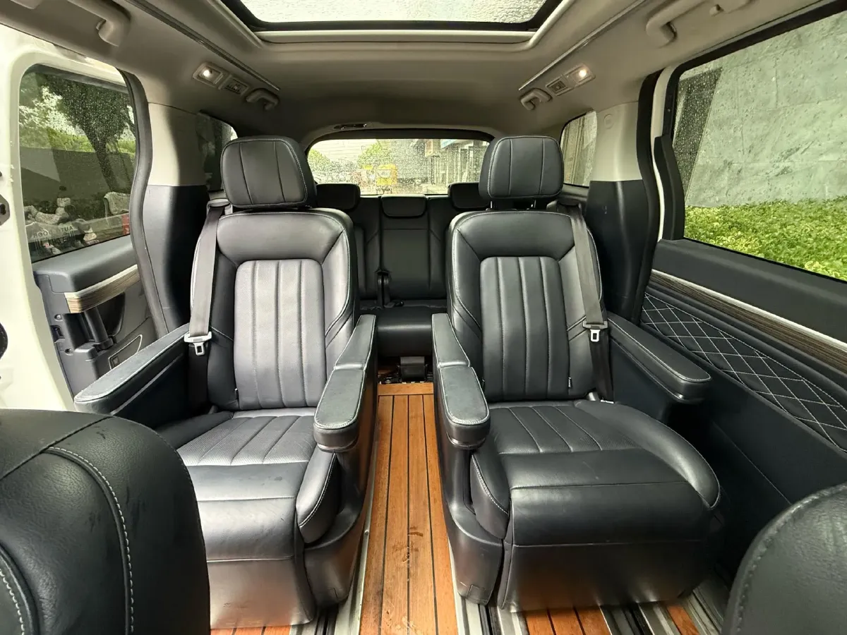 2020 GAC Trumpchi M8 2.0T 252HP L4 8AT,autocango,china used car exporter,china ev exporter,chinese used car exporter,chinese used ev exporter