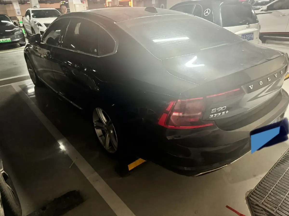 2019 Mercedes-Benz E Class 1.5T 184HP L4 9AT,autocango,china used car exporter,china ev exporter,chinese used car exporter,chinese used ev exporter