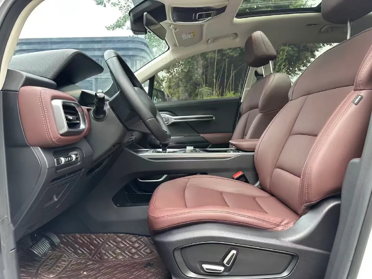 2022 Geely Okavango 1.8T 184HP L4 7DCT,autocango,china used car exporter,china ev exporter,chinese used car exporter,chinese used ev exporter