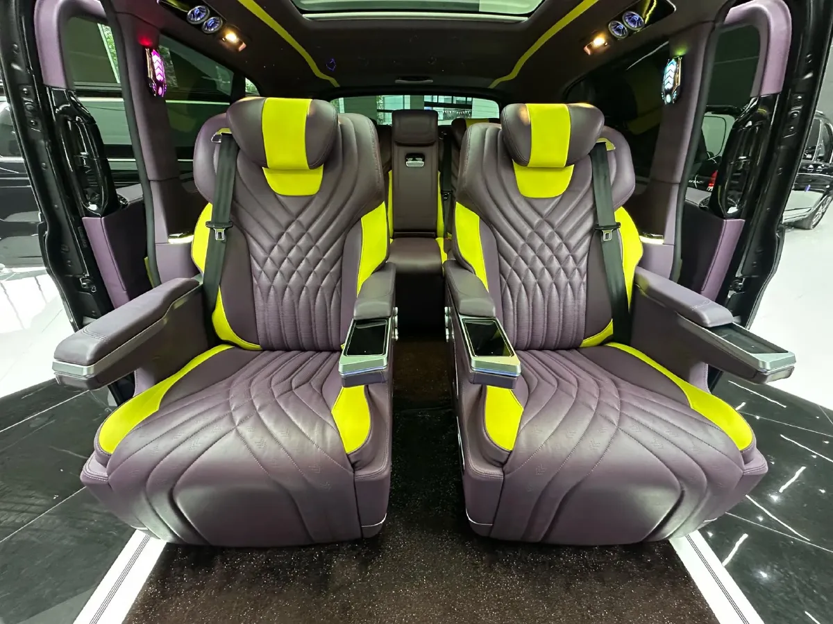 2021 Mercedes-Benz V Class 2.0T 211HP L4 9AT,autocango,china used car exporter,china ev exporter,chinese used car exporter,chinese used ev exporter