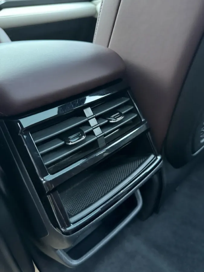 2021 Geely Monjaro 2.0T 218HP L4 7DCT,autocango,china used car exporter,china ev exporter,chinese used car exporter,chinese used ev exporter